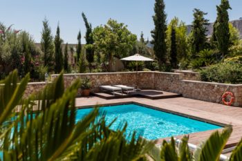 Par qui faire réaliser la construction d’une piscine ?