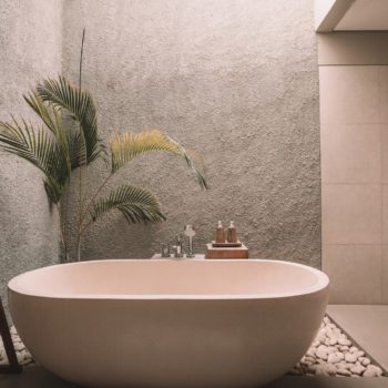 Comment donner un style moderne à votre salle de bain ?